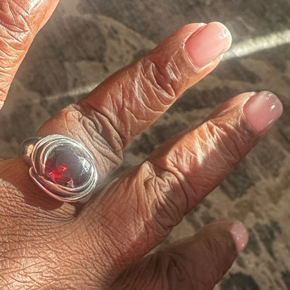 Sterling Silver Garnet Stone Ring 8